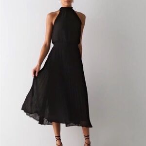White House Black Market Black Pleated Midi Dress New Size 0